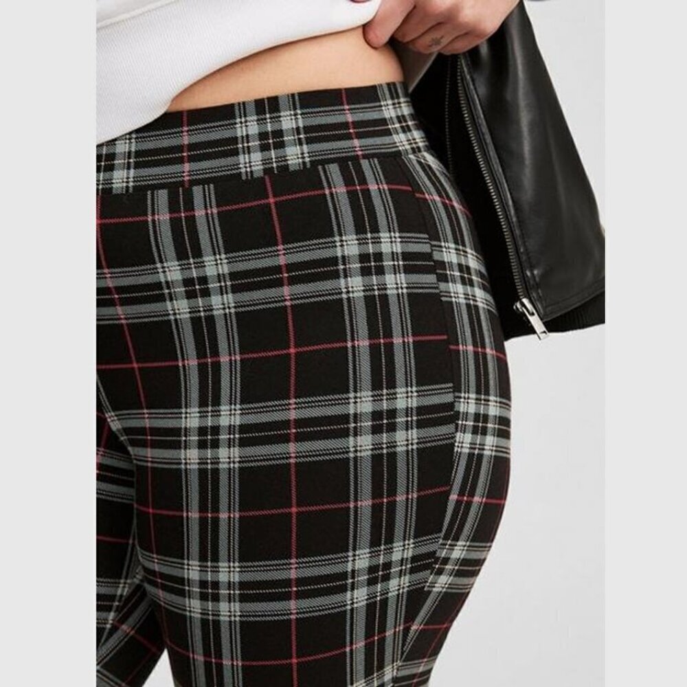 Torrid - Full-Length Legging in Midnight Plaid, Red & Black